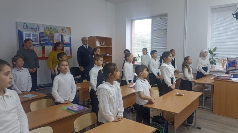 Отчет о проведении мероприятия посвященной ко Дню Государственного герба Российской Федерации.