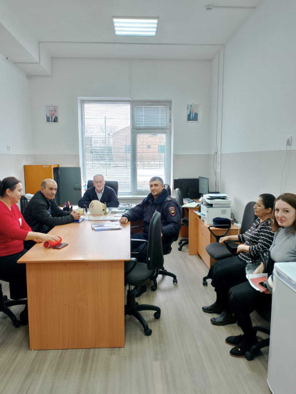 Встреча с участковым уполномоченным полиции.